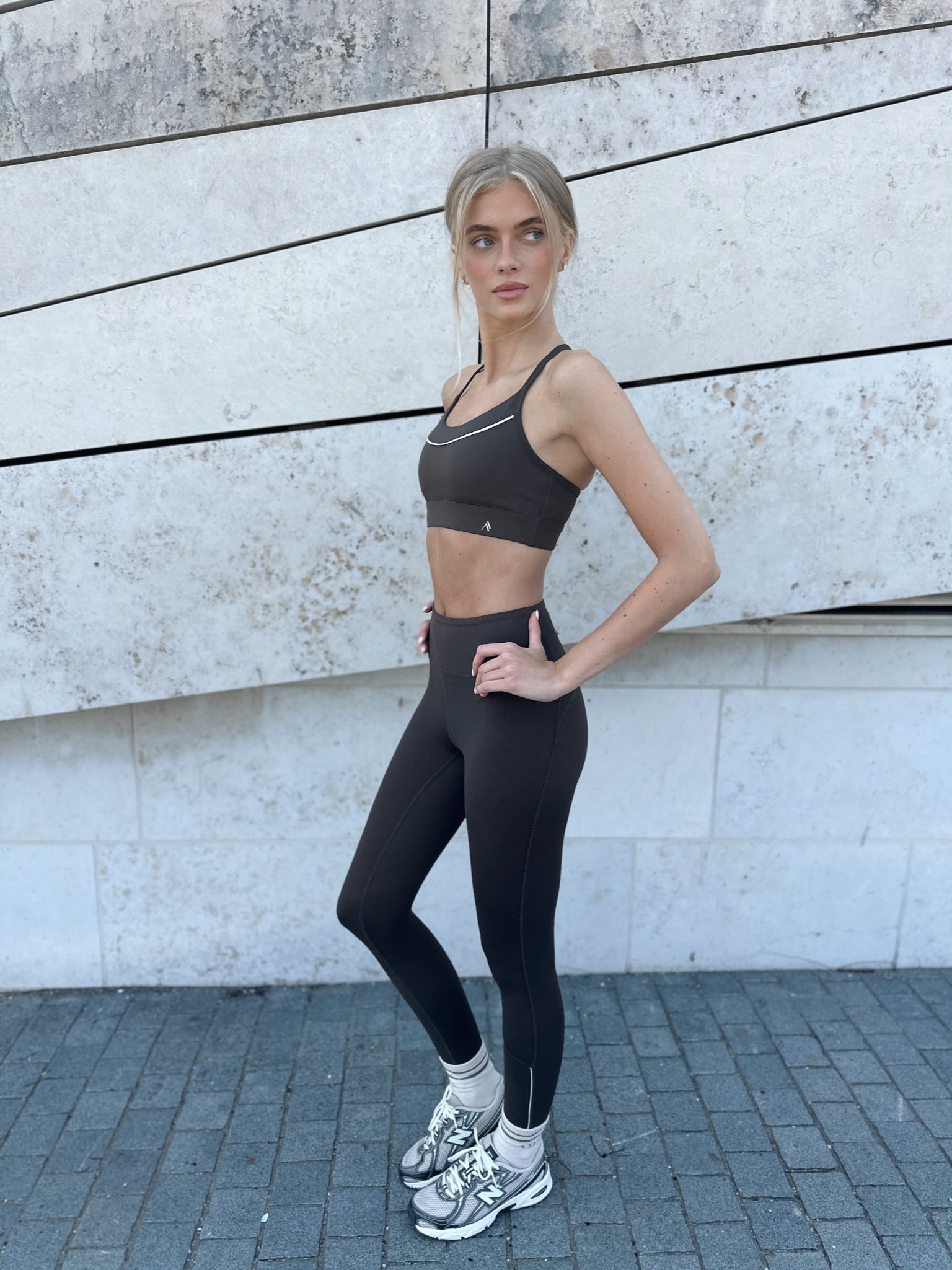 BALANCE SPORTS BRA - TURKISH COFFEE