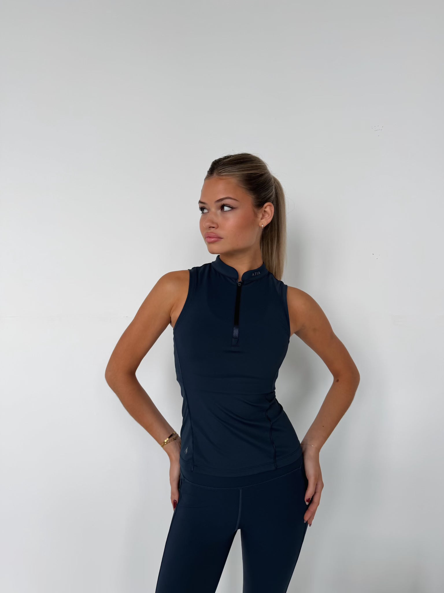 FORM 1/4 ZIP TANK - NAVY