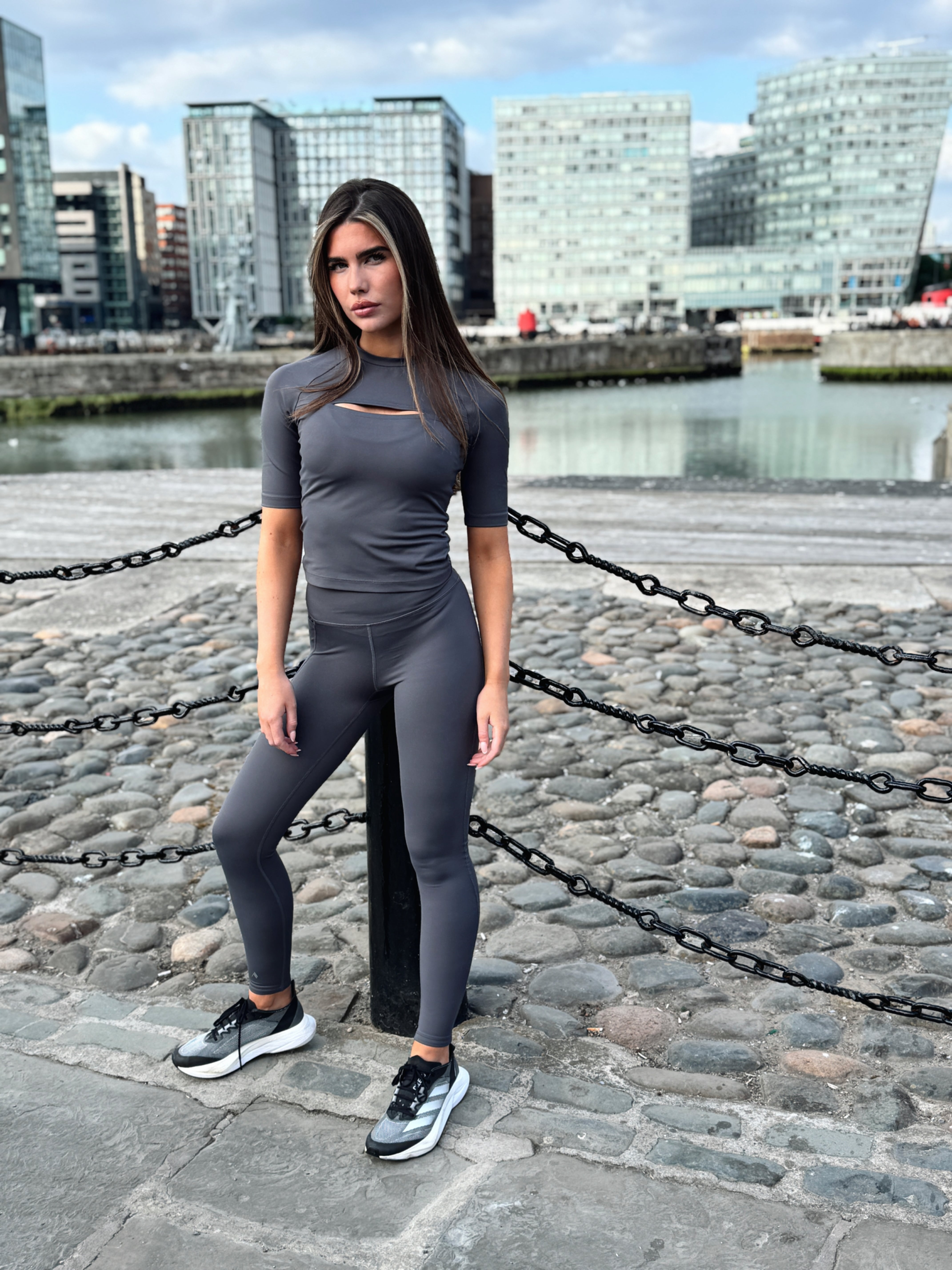 LIMITLESS FITTED TOP - CASTLEROCK