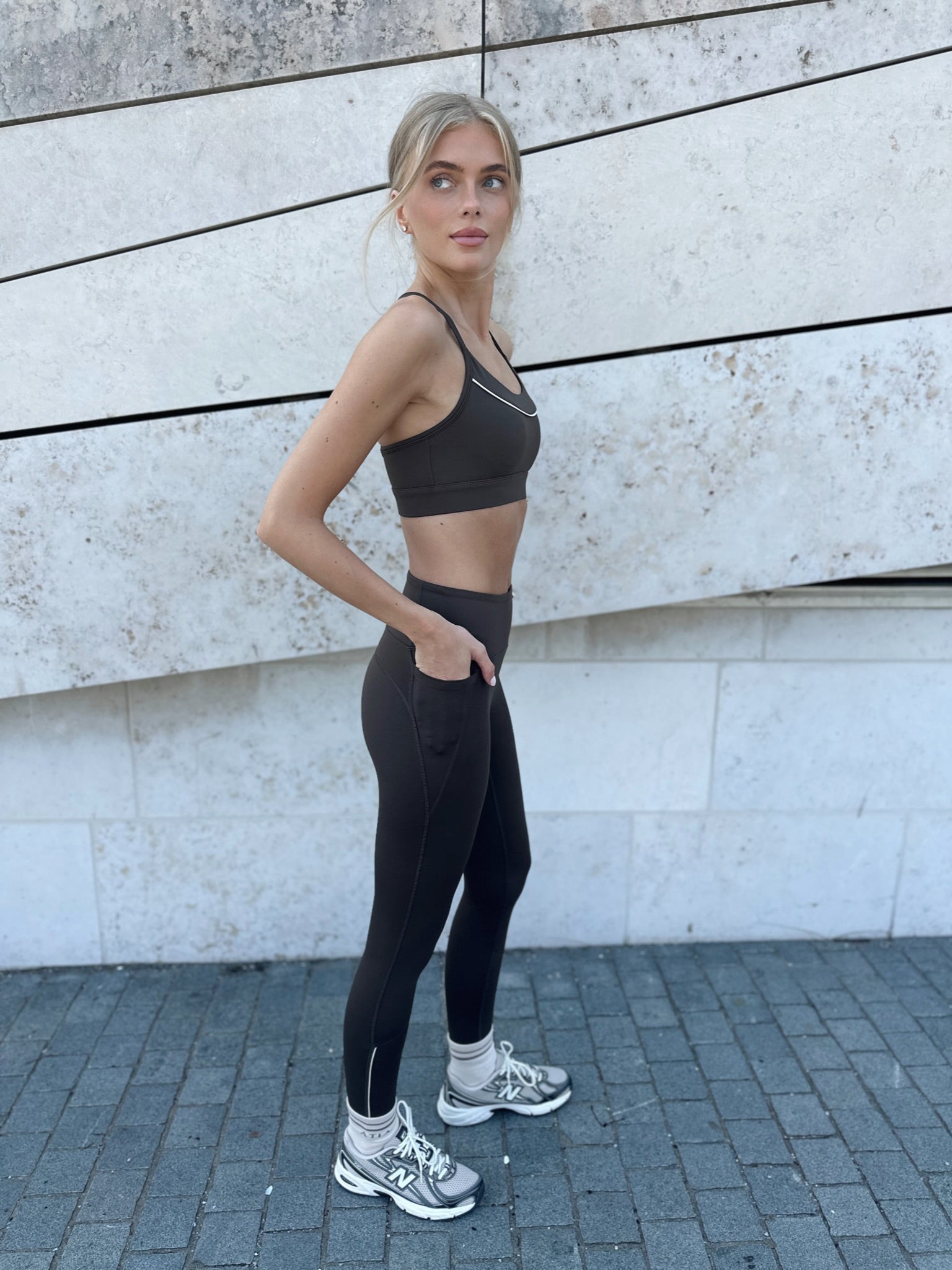 BALANCE SPORTS BRA - TURKISH COFFEE