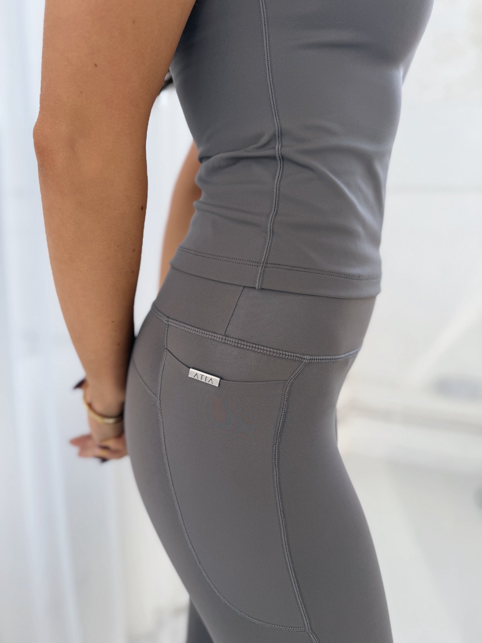 FLEX LEGGINGS - TRUFFLE