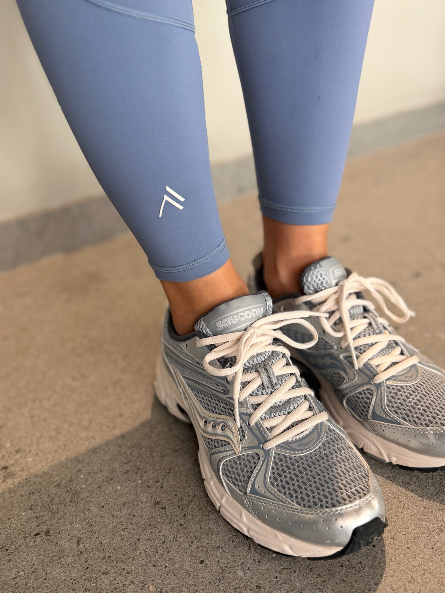RISE LEGGINGS - TIDE