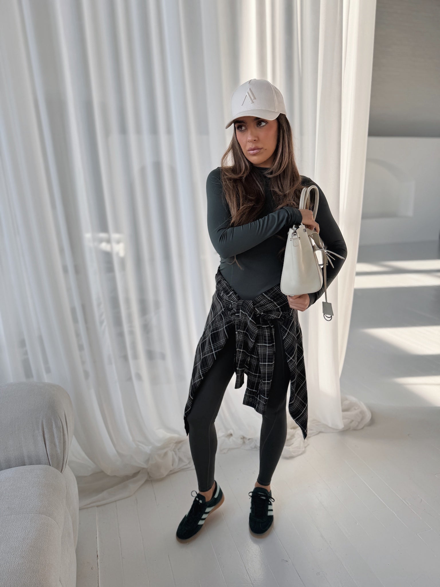 CLUB TRUCKER CAP - CREAM CANVAS