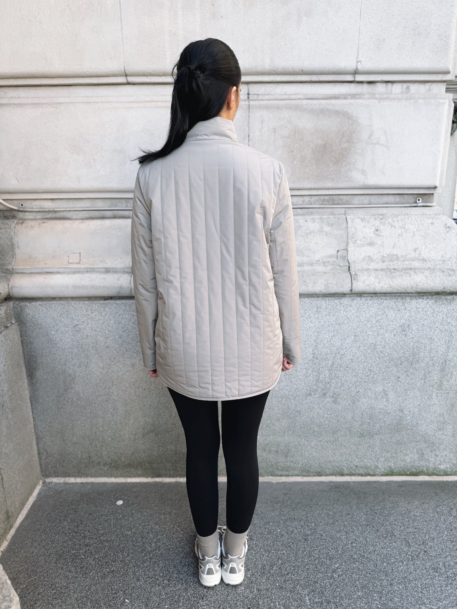 VERSA DUAL 1/2 ZIP JACKET - PEBBLE / NATURAL