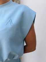 CRUISE SLEEVELESS SWEAT TOP - SKY