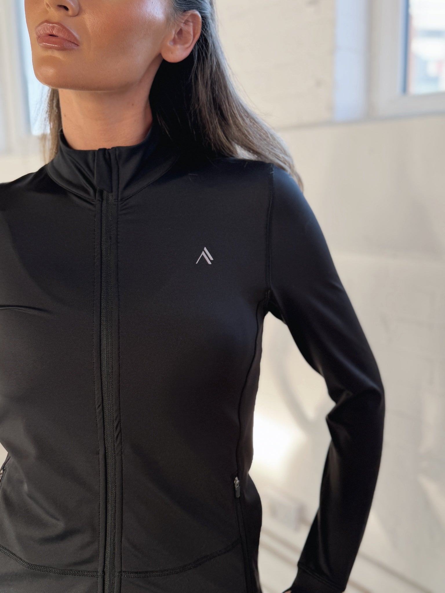 ASPIRE ZIP UP JACKET - BLACK