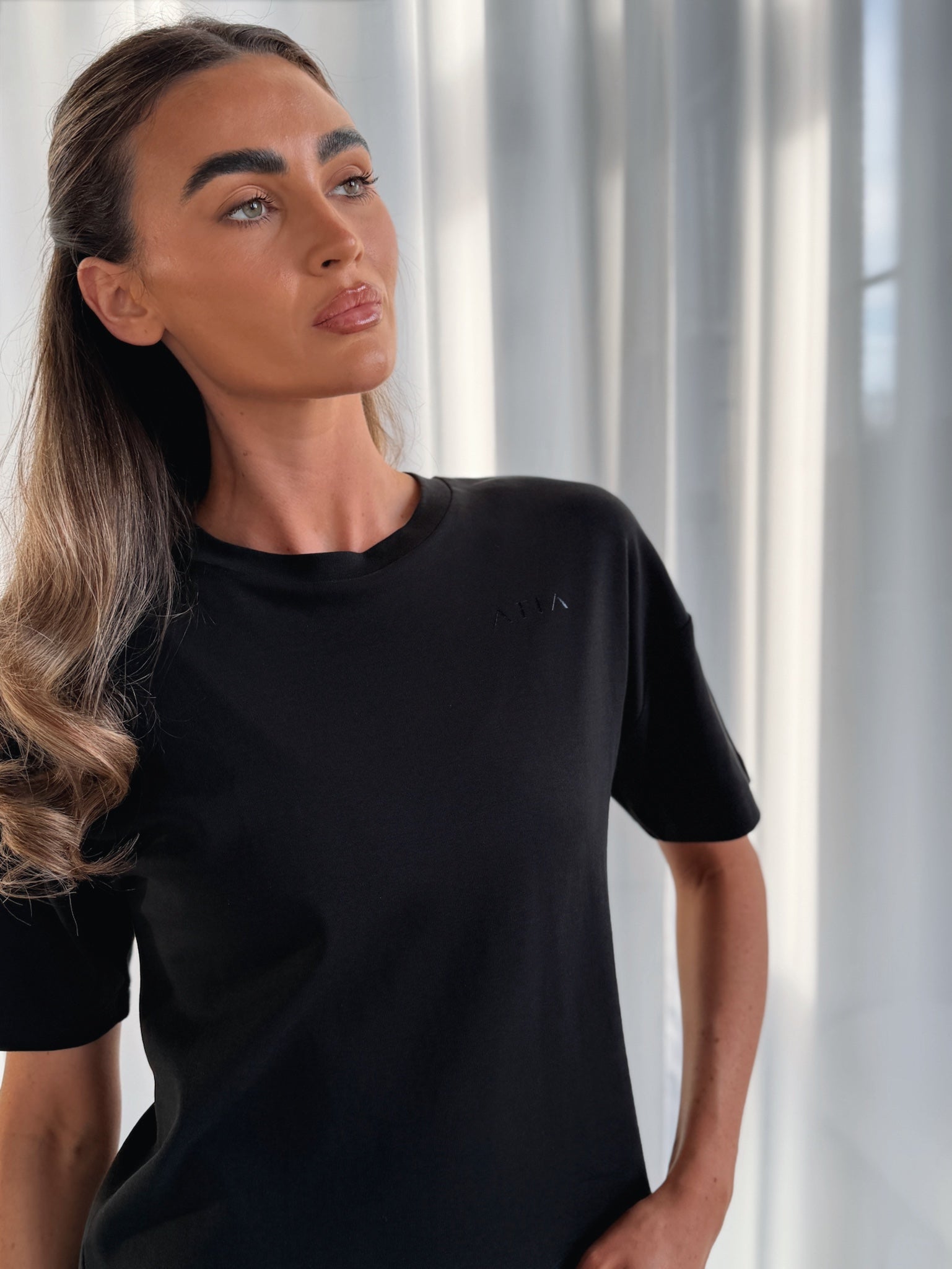 REFINED TEE - BLACK