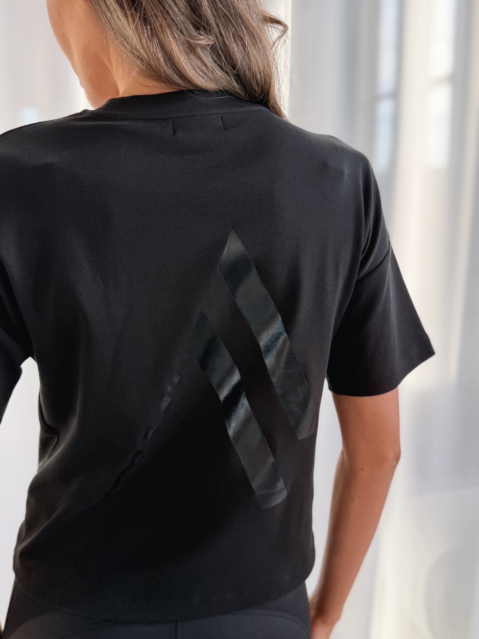 REFINED TEE - BLACK