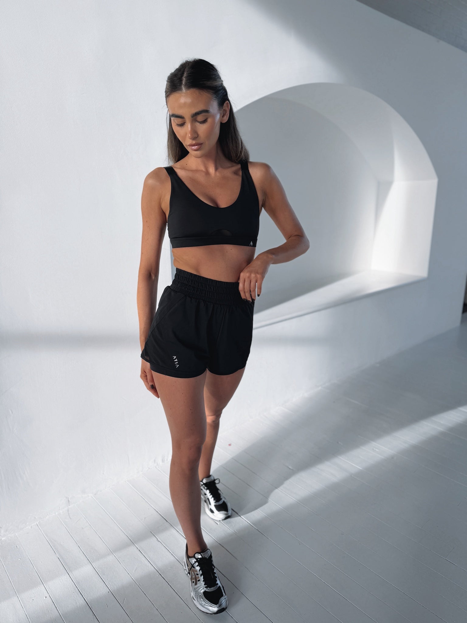 STRIDE RUNNING SHORTS - BLACK