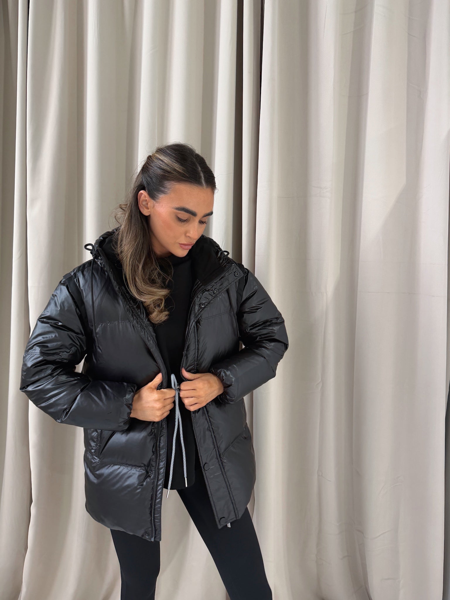 DISCOVERY 2 IN 1 DOWN FEATHER COAT / GILET - BLACK