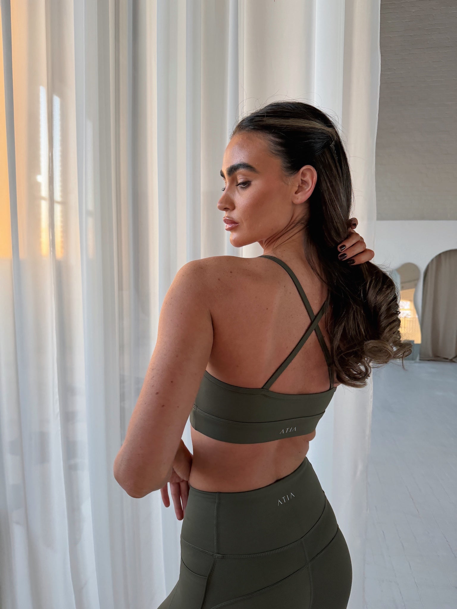 CENTRED SPORTS BRA - OLIVE NIGHT